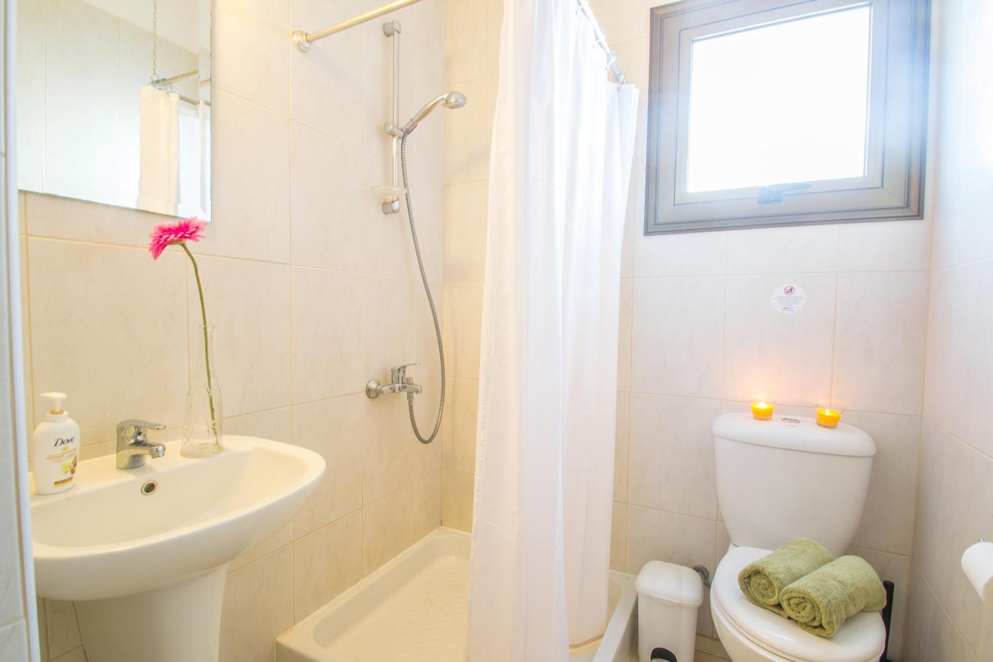 Rada'S Vacation Home Ayia Napa Bagian luar foto