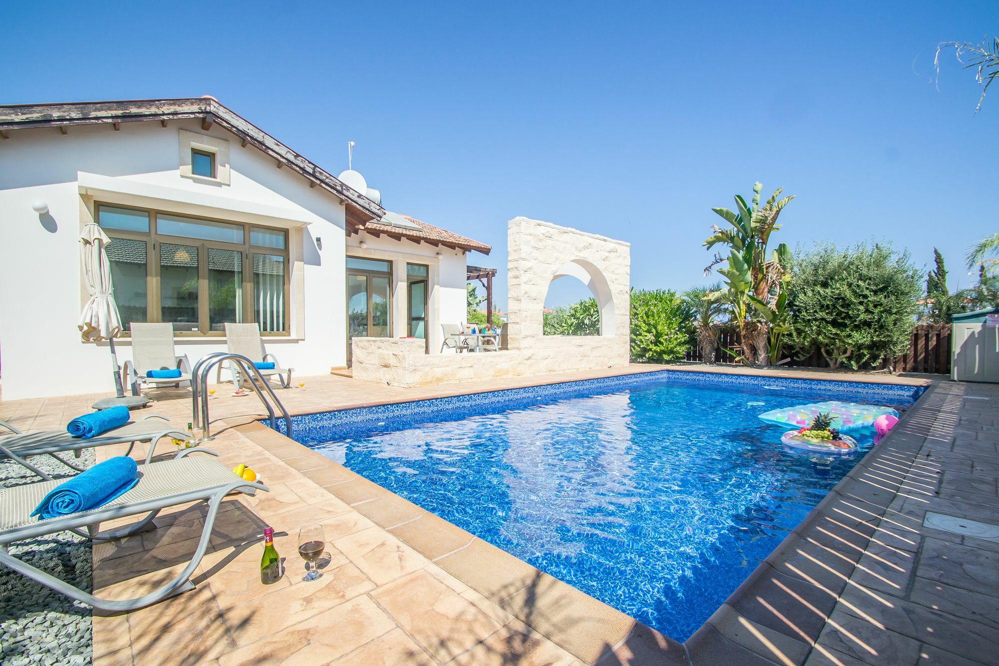 Rada'S Vacation Home Ayia Napa Bagian luar foto